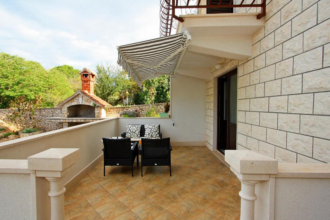 Apartments Omo 1 Supetar Dış mekan fotoğraf