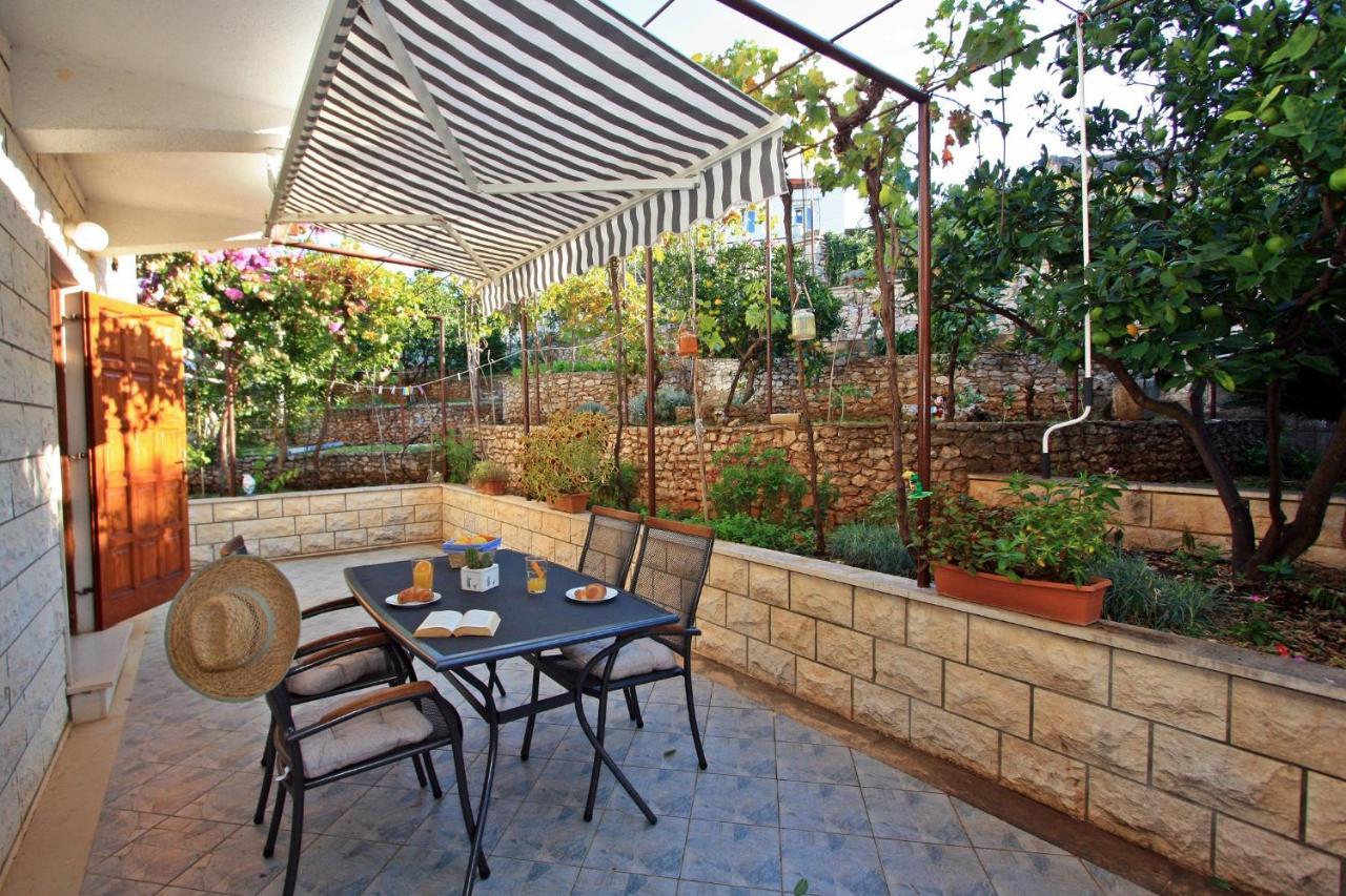 Apartments Omo 1 Supetar Dış mekan fotoğraf