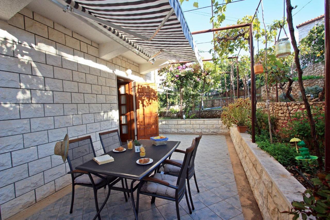 Apartments Omo 1 Supetar Dış mekan fotoğraf